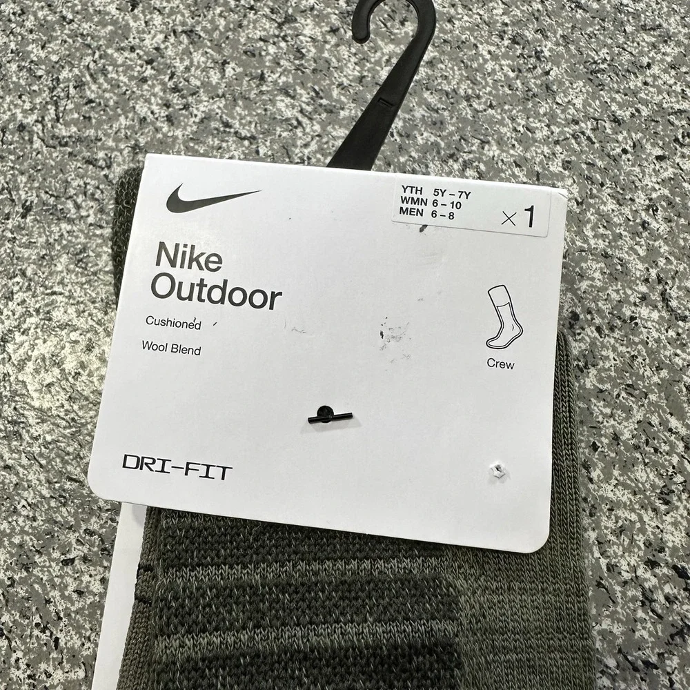 Nike Outdoor Wool Blend Socks Size M Mens 6-8 W 6-10 Hiking Trail Cushioned